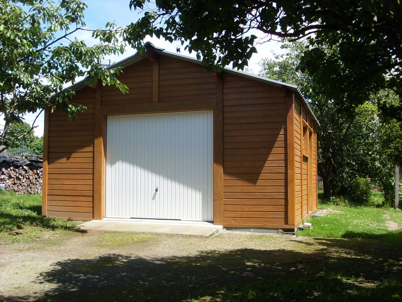 garage béton préfabriqué bois